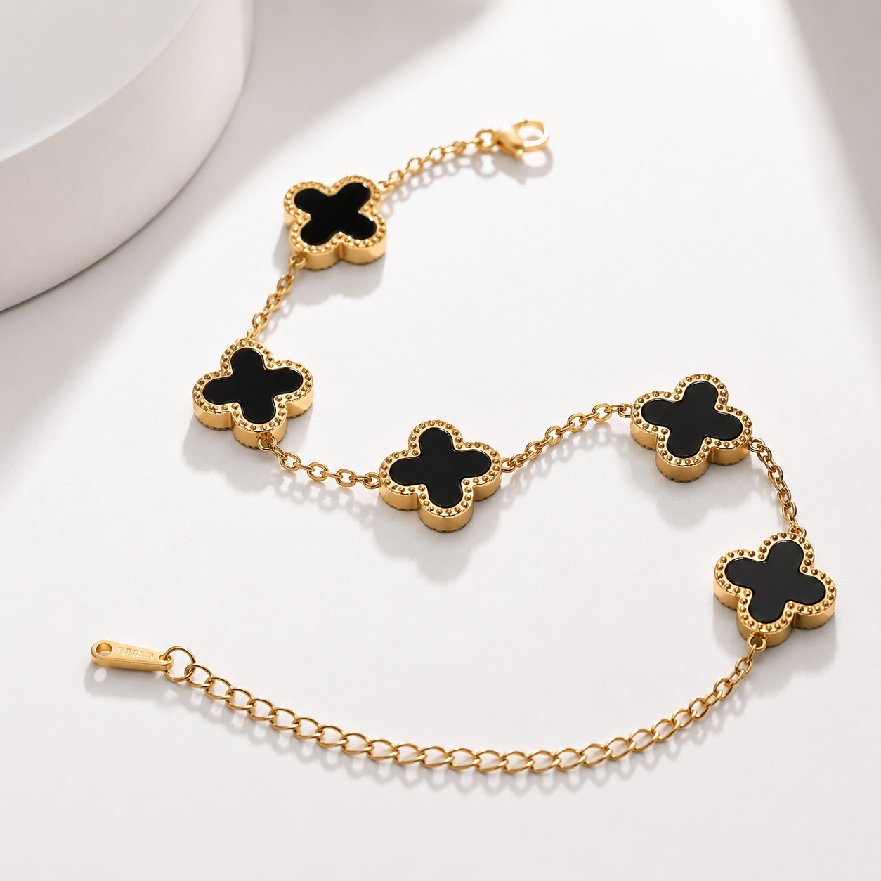 Noir Clover Luxe Bracelet