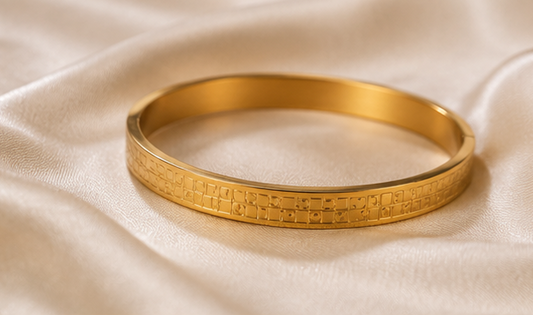 Eterna Luxe Bangle ✨